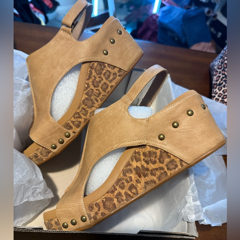 Corkys leopard wedges